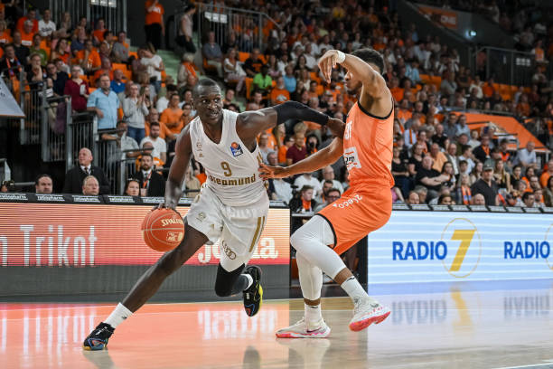 对新星的期 对新星的期