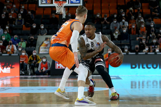 参与足球活 参与足球活