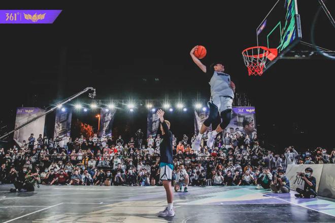 历了一次乌 历了一次乌